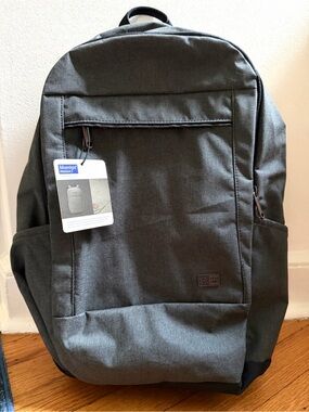 NWT Case Logic Era 15.6" Laptop Backpack Obsidian Gray Work College Eco Friendly